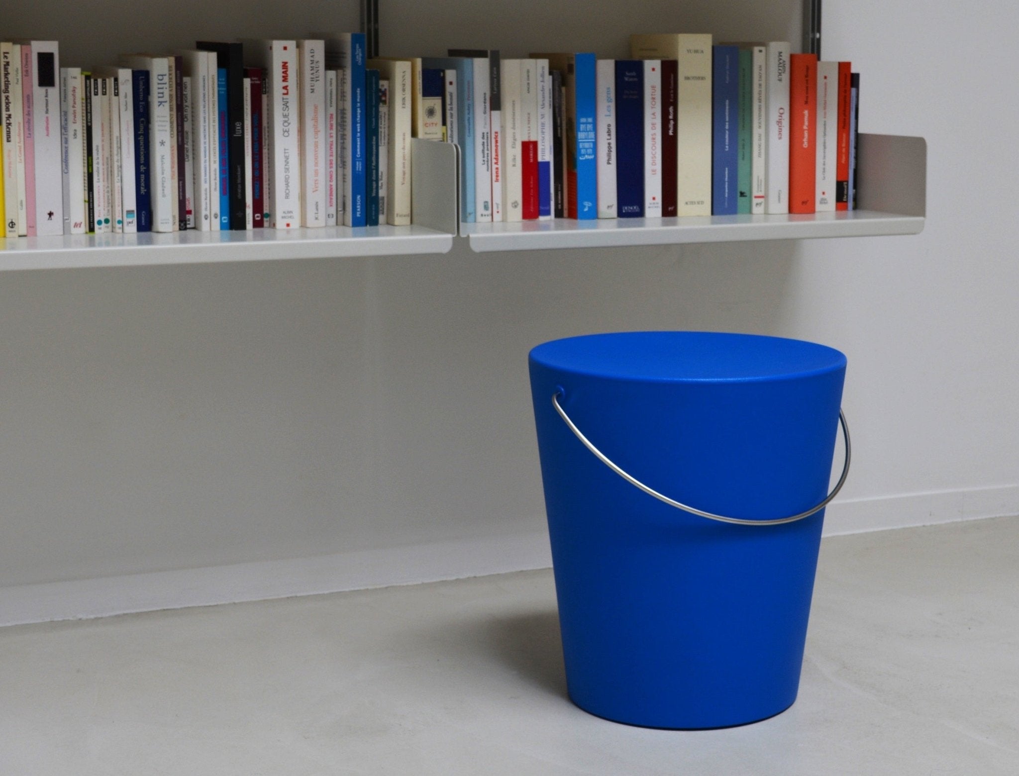 Maxdesign - sgabello Moving - design Gabriele Pezzini - 1010circle